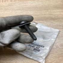 8845KZ   Nuts/bolts Peugeot 107