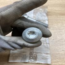 352299  2 Pcs Nuts/bolts Citroen C3