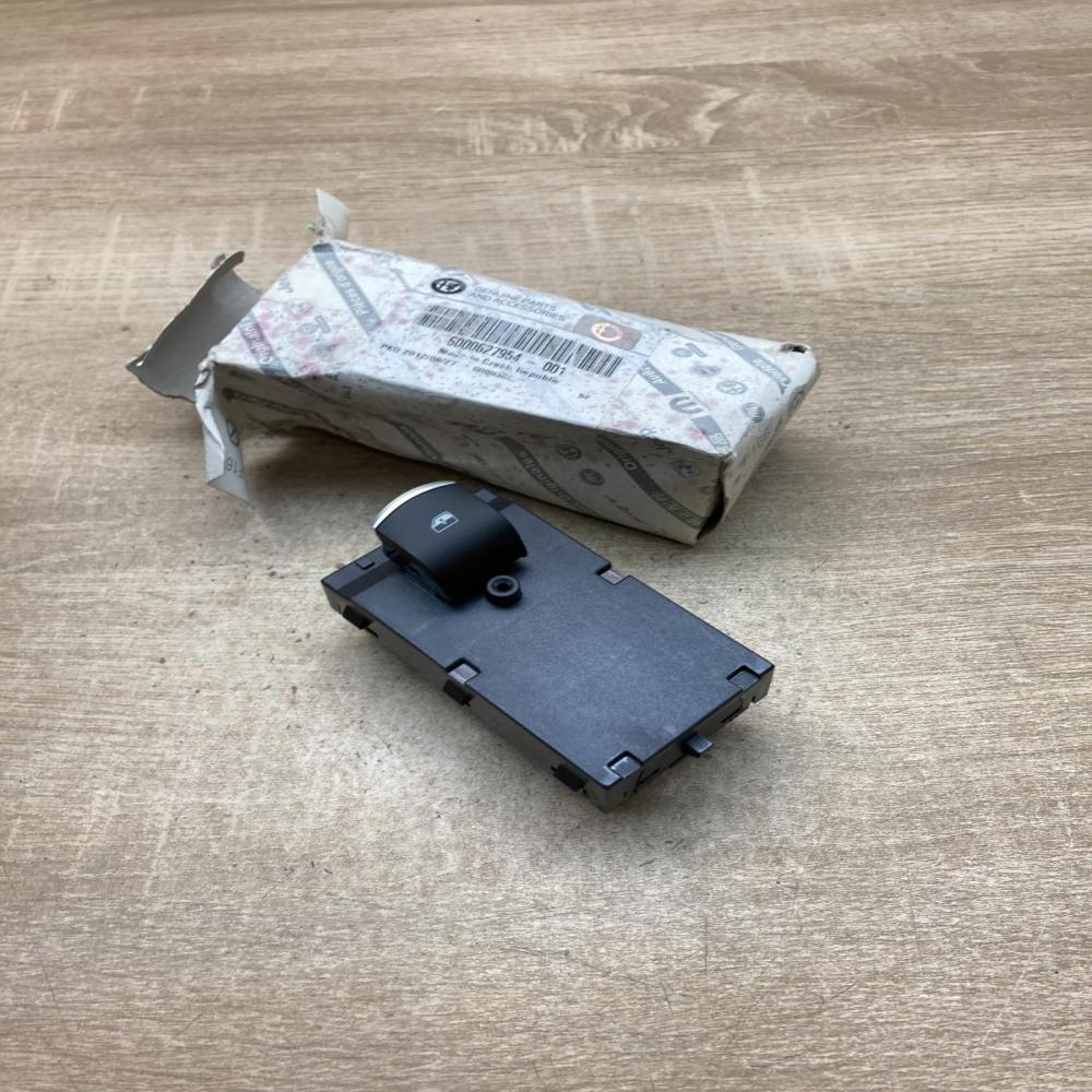 6000627954 001 6000627954  Electric window control switch Alfa Romeo Giulia