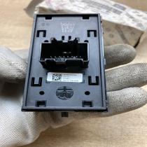 6000627954 001 6000627954  Electric window control switch Alfa Romeo Giulia