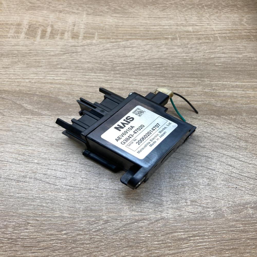 G3843 47020 G384347020 AEV6910A Battery relay fuse Toyota Prius (XW20)