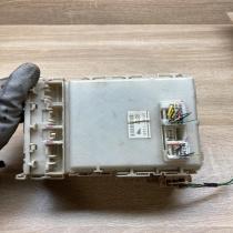 5F06 1146 0207 5E09  Fuse module Toyota RAV 4 (XA30)