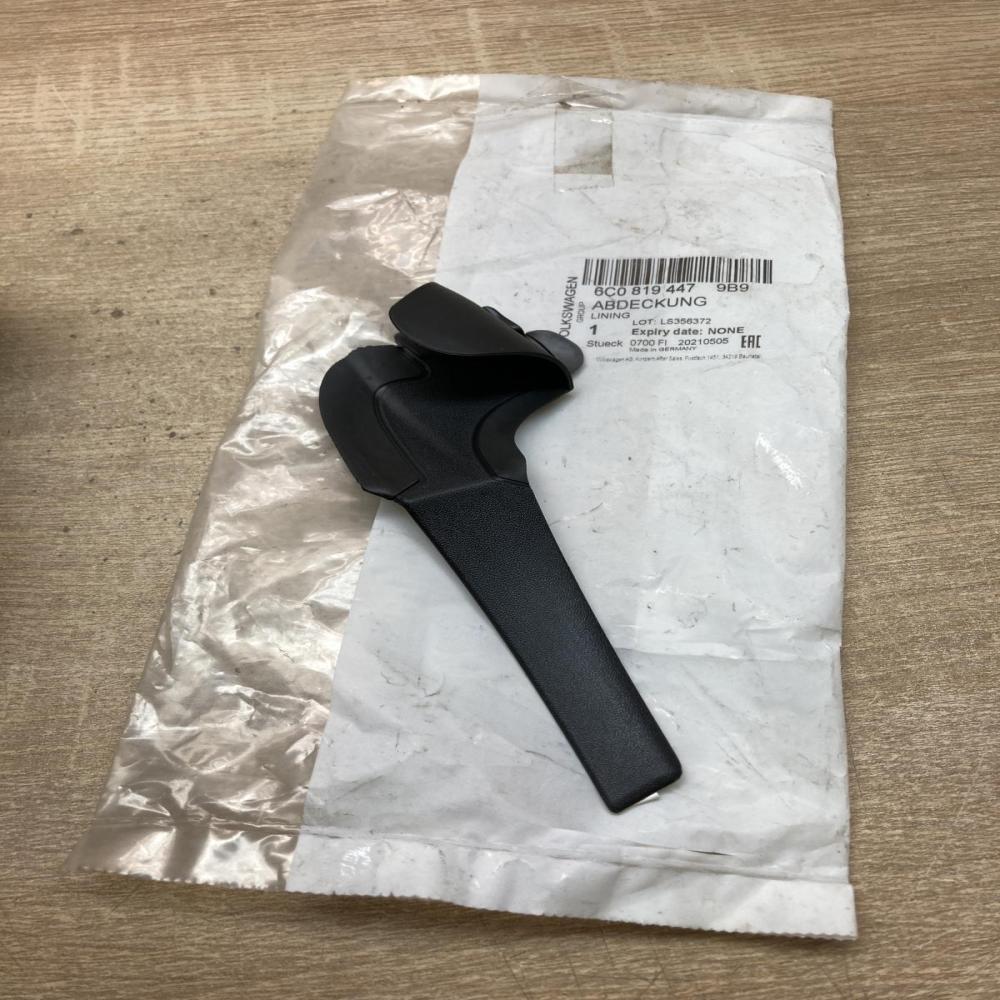 6C0819447   Windshield trim Volkswagen Polo V 6R