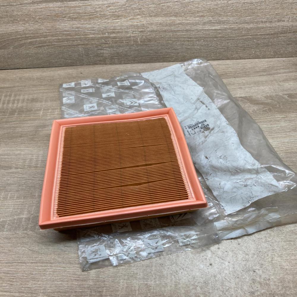 1444J5 1444 J5  Air filter Peugeot 206