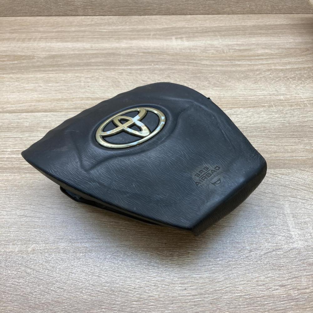 SA0548713AFF BAM PT 1696  Steering wheel airbag Toyota Prius+ (ZVW40)
