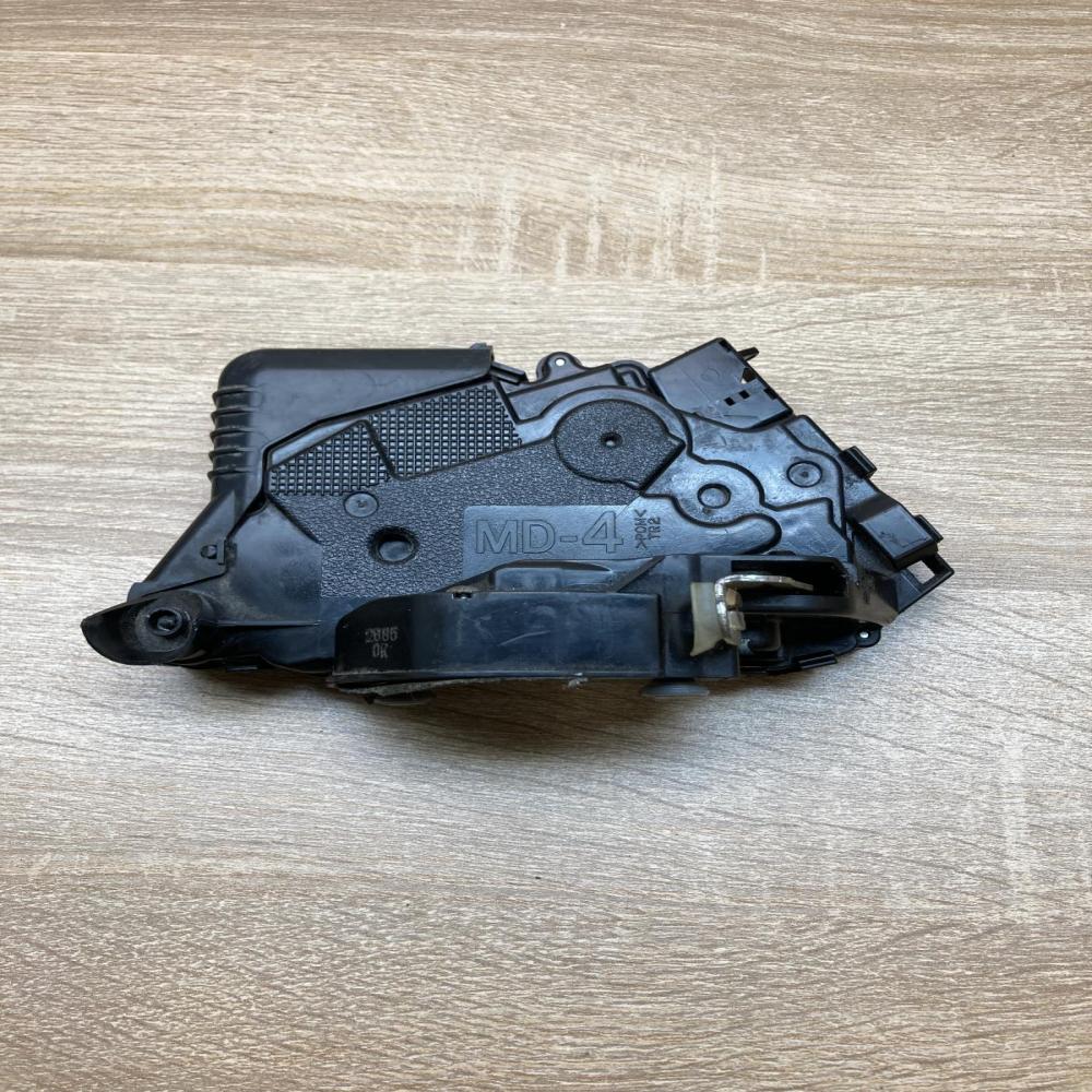 MD 4 Toyota door lock MD4 Front door lock Toyota Prius (XW30)