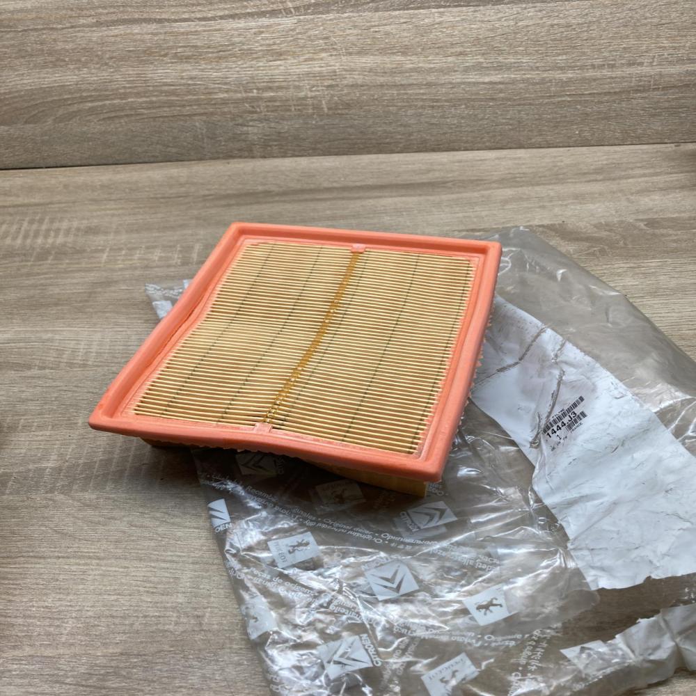 1444J3 1444 J3  Air filter Peugeot 206