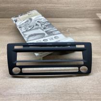 1Z0035212D   Radio/GPS head unit trim Skoda Octavia Mk2 (1Z)