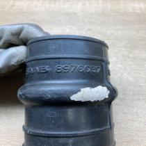 8976037   Air intake duct part Saab 900 CD