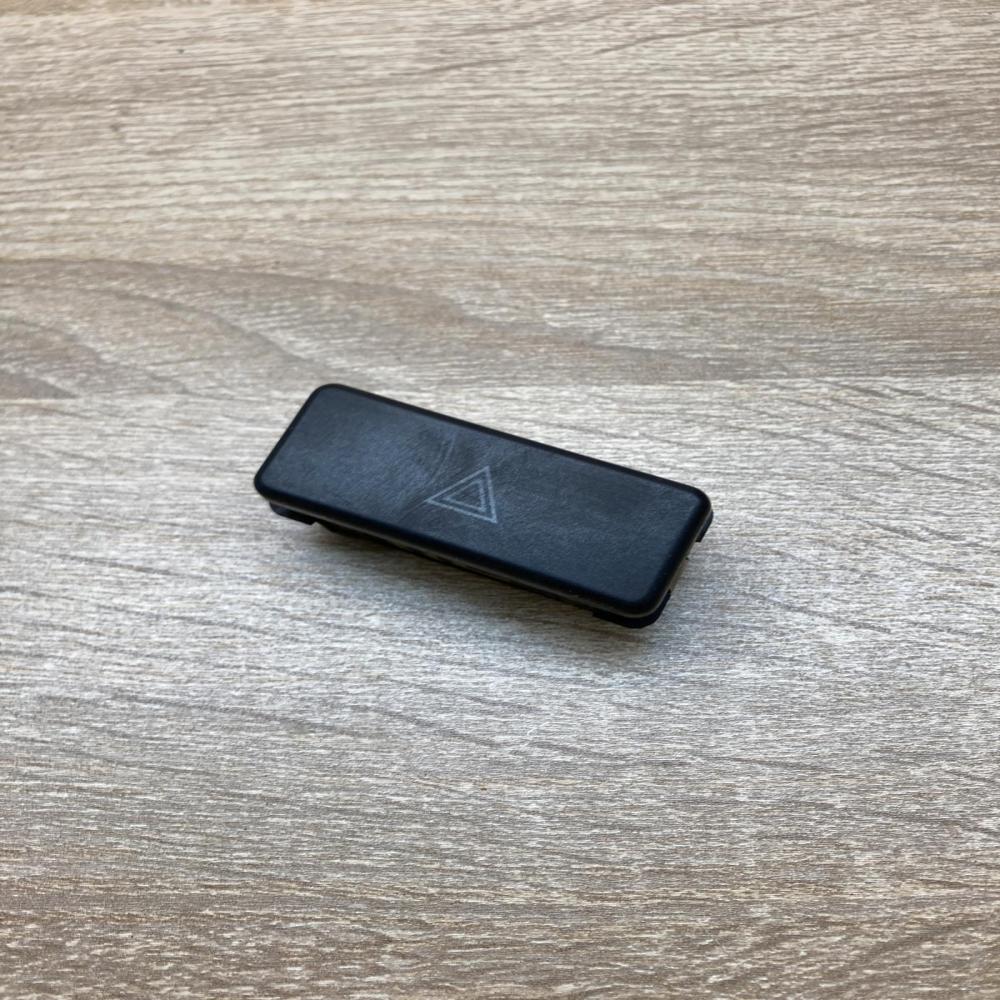 1374220   Hazard light switch BMW 5 E34