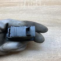 9113773   Electric window control switch BMW 5 E34