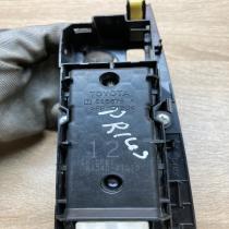 515676A 84040 47070  Electric window control switch Toyota Prius (XW50)