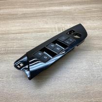 515676A 84040 47070  Electric window control switch Toyota Prius (XW50)