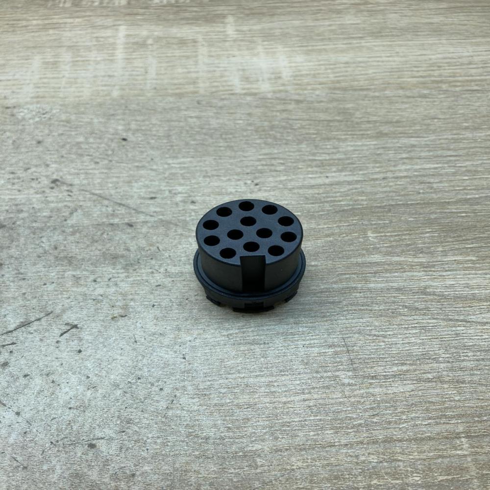 1C0970978 1C0971978 13 PIN Tow bar electric socket Volkswagen PASSAT B6