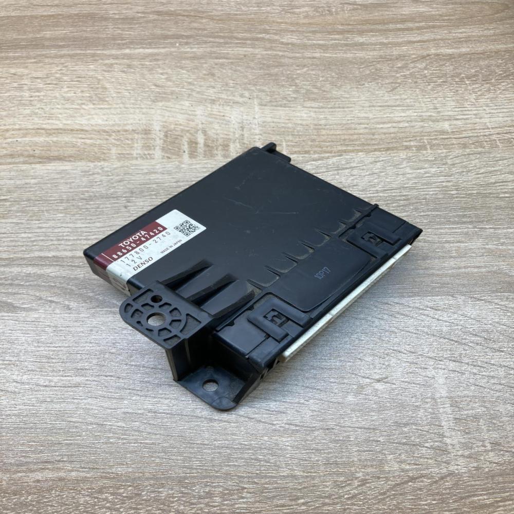 88650 47420 8865047420 177800 2740 Air conditioner control unit module Toyota Pr