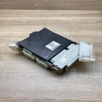 89221 47221 8922147221 82730 47420 A Fuse module Toyota Prius+ (ZVW40)