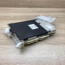 89221 47211 8922147211 82730 47420 A Fuse module Toyota Prius+ (ZVW40)