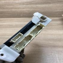 89221 47211 8922147211 82730 47420 A Fuse module Toyota Prius+ (ZVW40)