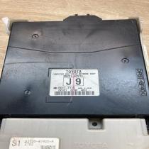 89221 47211 8922147211 82730 47420 A Fuse module Toyota Prius+ (ZVW40)