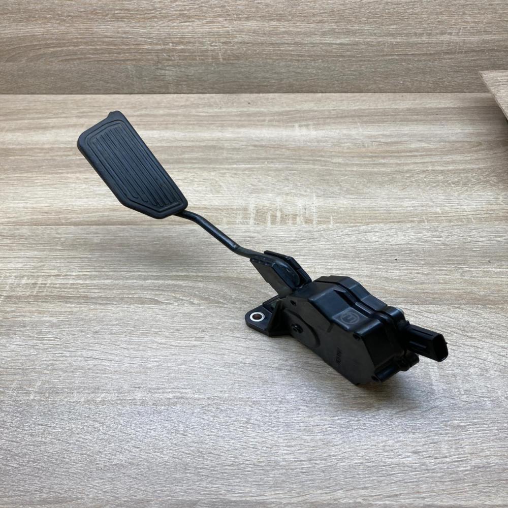 78110 47011 7811047011 198800 9610 Accelerator throttle pedal Toyota Yaris