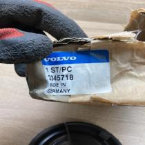 3345718 145222  Headlight/headlamp dust cover Volvo S40, V40