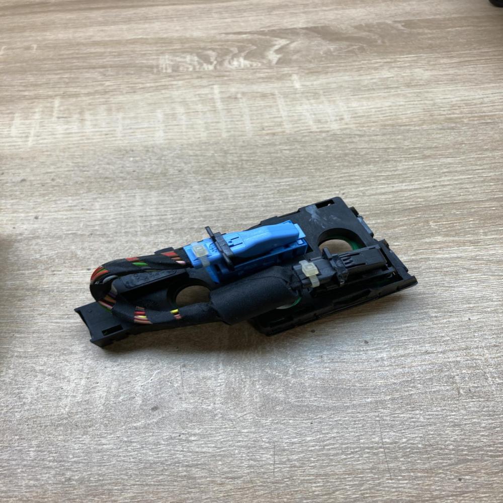 6105HT   Central body control module Peugeot Partner