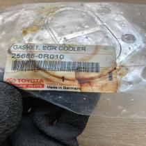 25685 0R010   EGR valve cooler Toyota Avensis T270
