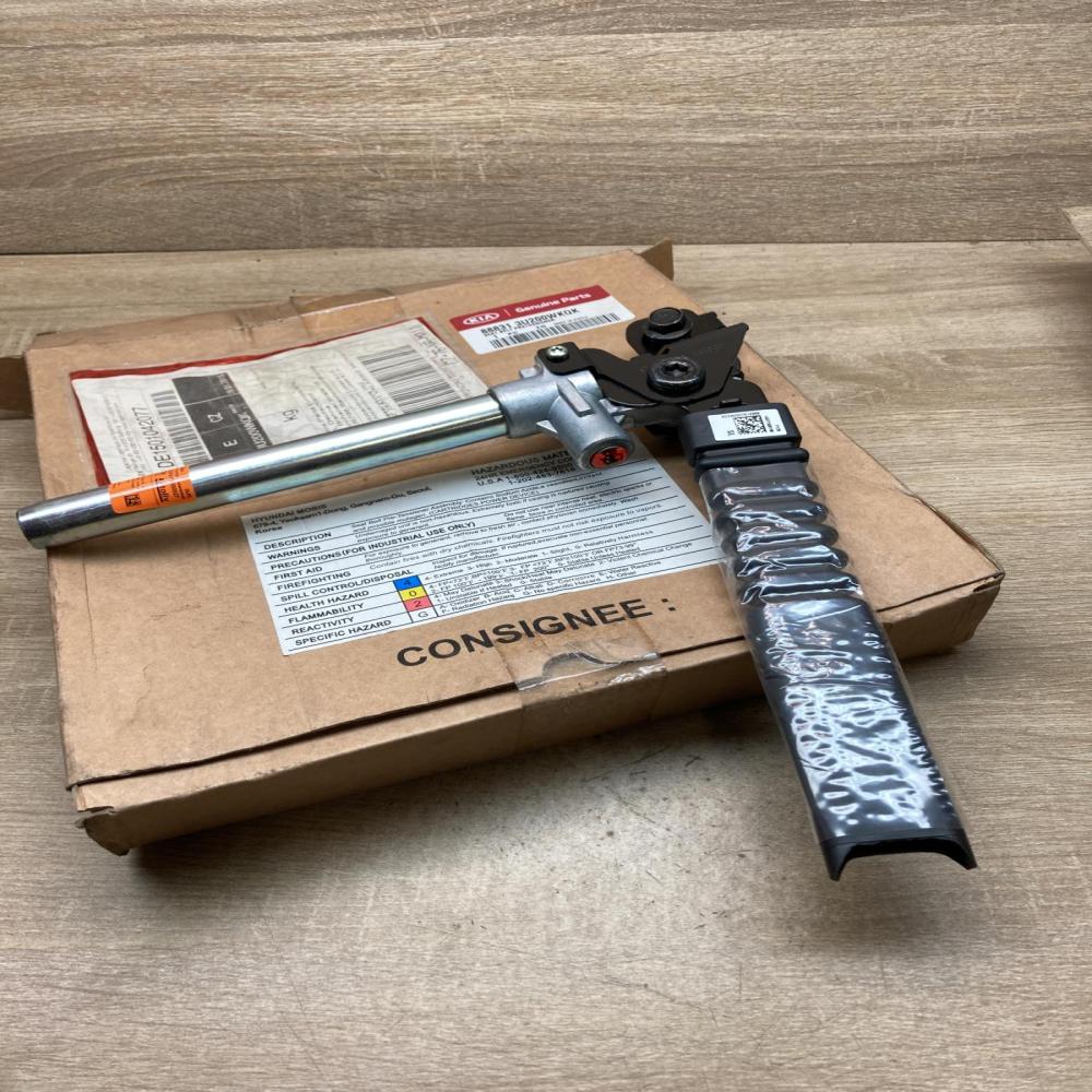 88831 3U200WKQK 88831 3U200 WKQK 0589 P1 000527 Front seatbelt buckle KIA Sporta