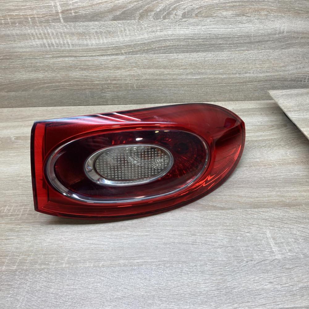 5N0945096H 5N0945258C  Rear/tail lights Volkswagen Tiguan