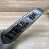 84820 47012 8482047012  Electric window control switch Toyota Prius (XW20)