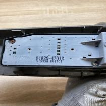 84820 47012 8482047012  Electric window control switch Toyota Prius (XW20)