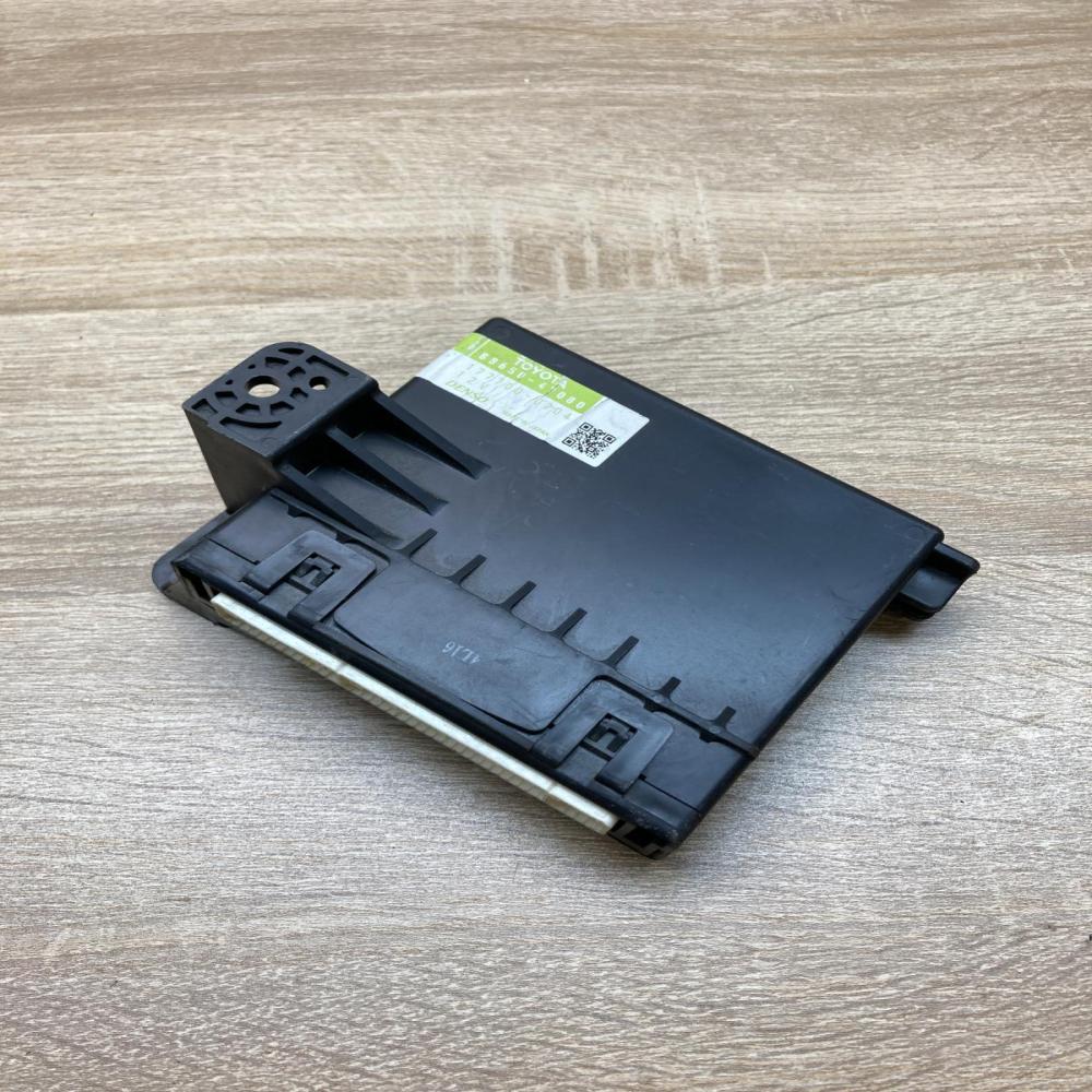 88650 47080 8865047080 177700 0204 Air conditioner control unit module Toyota Pr