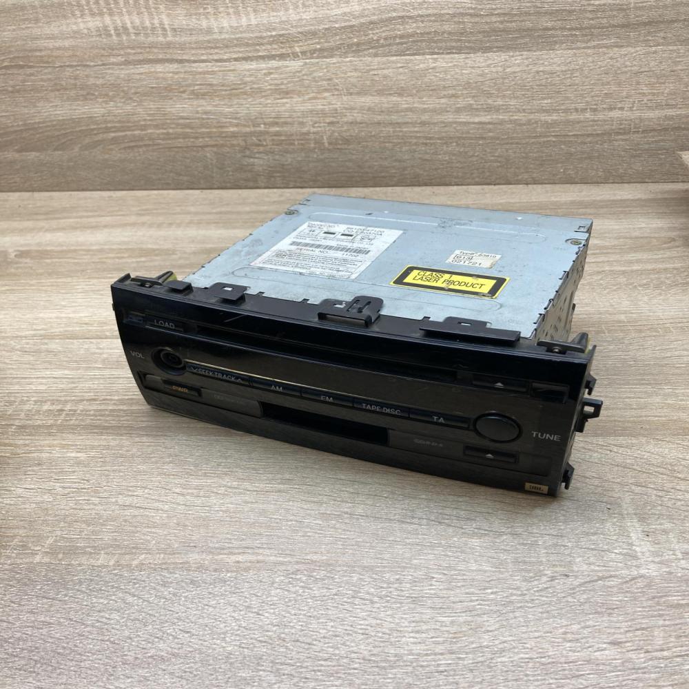 86120 47120 8612047120  Radio/CD/DVD/GPS head unit Toyota Prius (XW20)