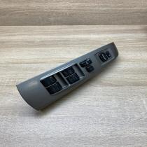 84820 47021 8482047021  Electric window control switch Toyota Prius (XW20)