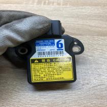 89183 48030 8918348030 174500 5920 ESP acceleration yaw rate sensor Toyota Prius