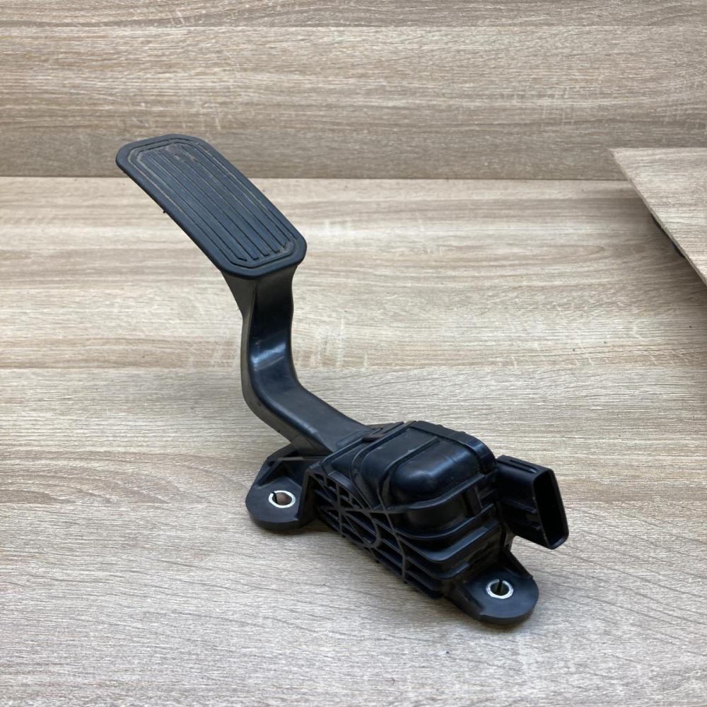 78120 47050 7812047050 198800 3200 Accelerator throttle pedal Toyota Prius (NHW2