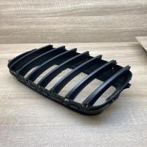 7171395   Front bumper upper radiator grill BMW X5 E70