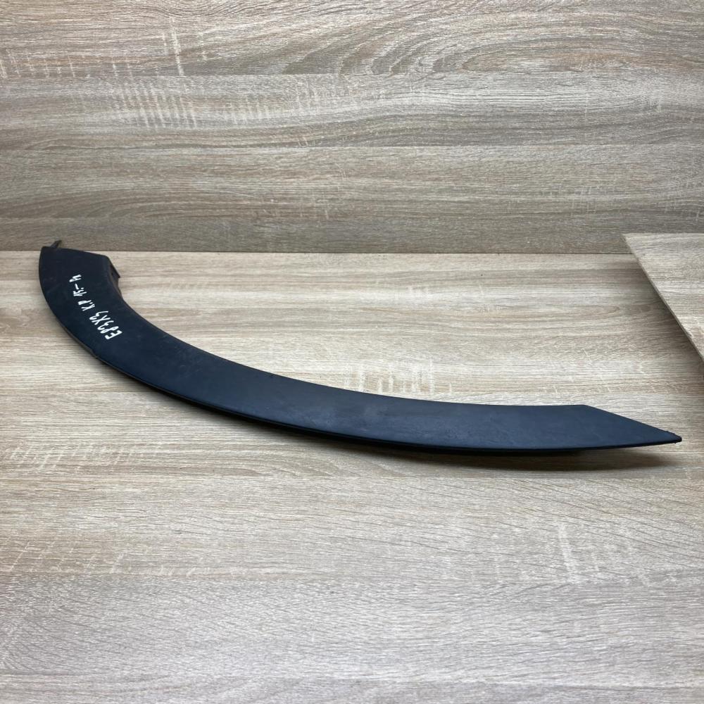 3330868   Front arch trim BMW X3 E83