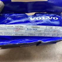 1257492 7 1257492  Oil filter cover Volvo 940