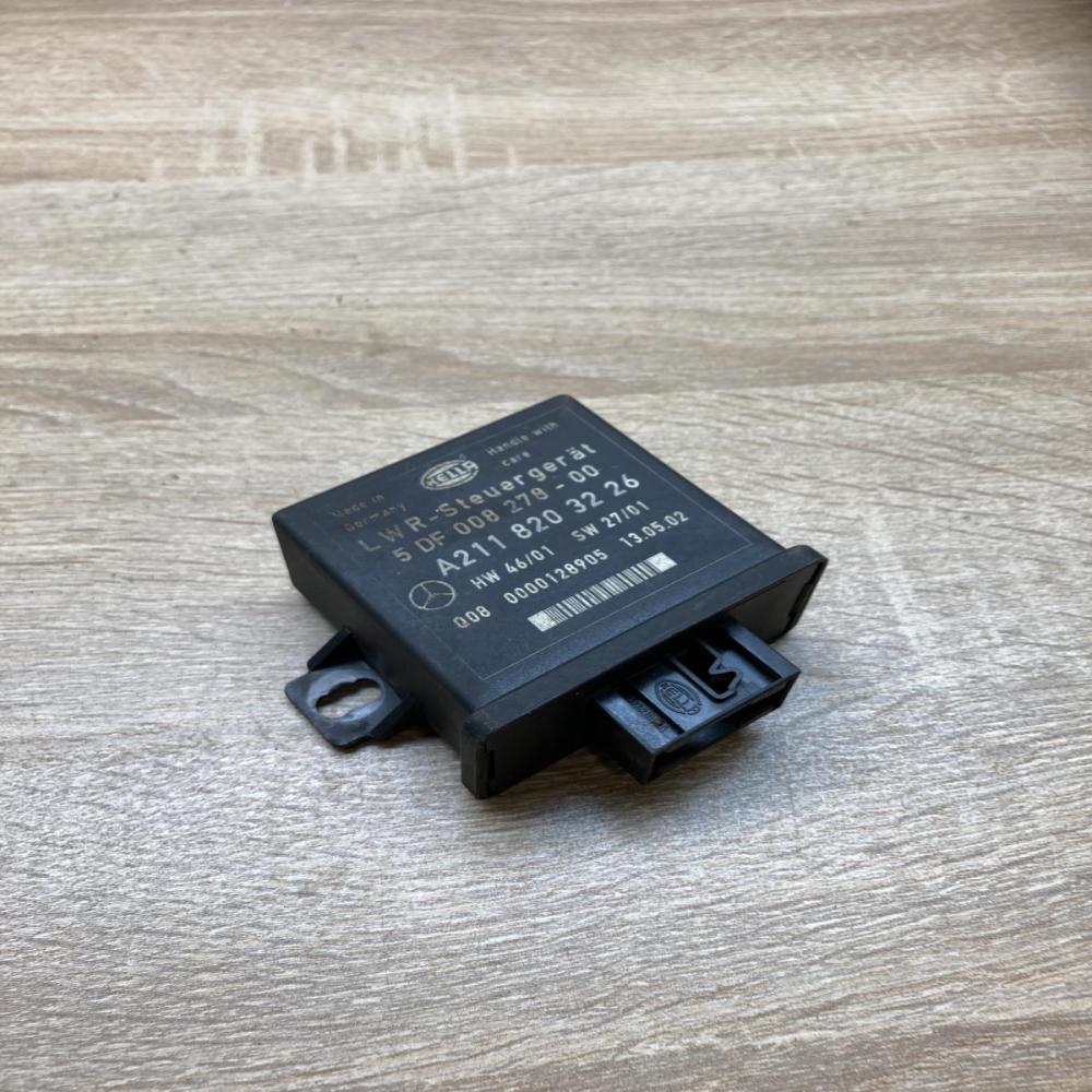 A2118203226   Light module LCM Mercedes-Benz E W211