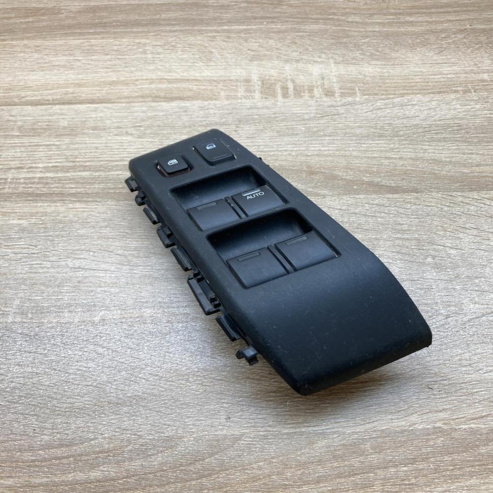M38539   Electric window control switch Honda Jazz