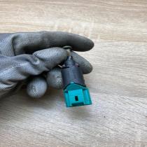 9650688480   Brake pedal sensor switch Peugeot Expert