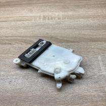 Y18TL1  Front left Door central lock control unit/module Mazda CX-9