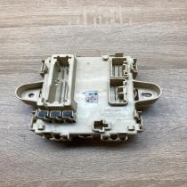 08917   Fuse module Toyota Corolla Verso AR10