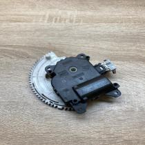 113800 2800   Air flap motor/actuator Toyota Avensis Verso