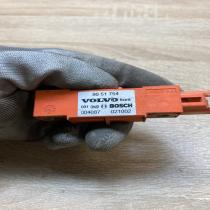 8651754   Airbag deployment crash/impact sensor Volvo XC90