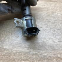 15340 31020   Camshaft vanos timing valve Lexus GS 300 400 430