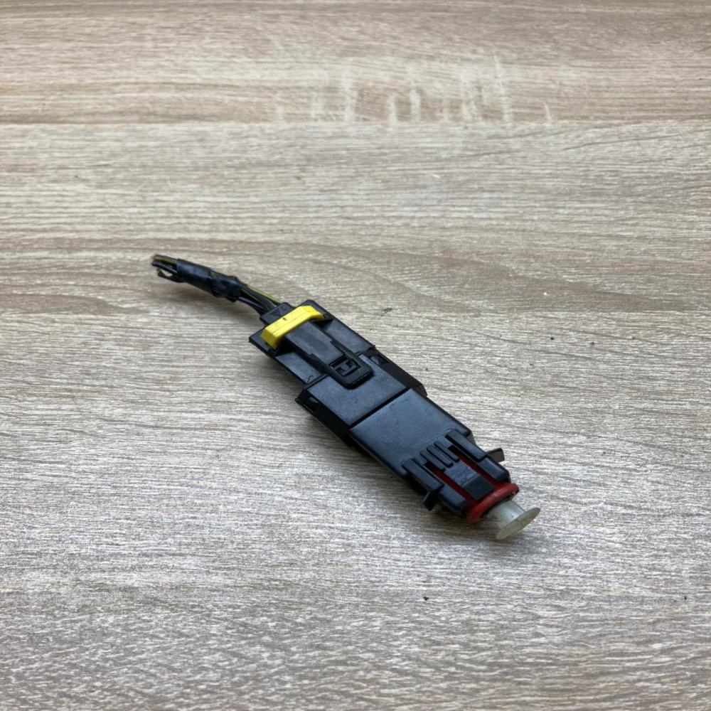 24519   Brake pedal sensor switch Opel Astra G