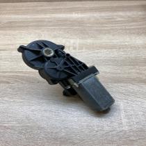 0390203211   Seat adjustment motor Mercedes-Benz E W211