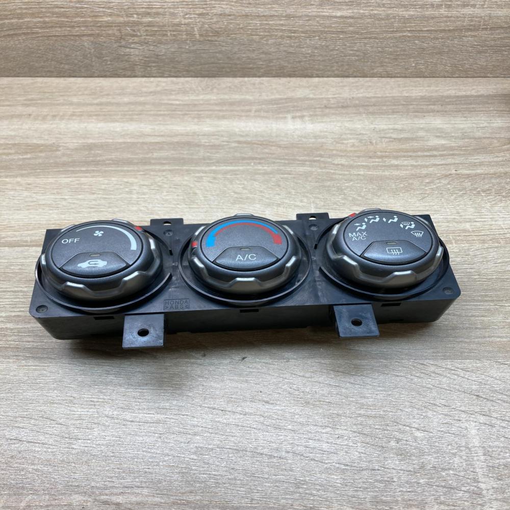 A0 2043K HONDA climate control unit  Climate control unit Honda CR-V